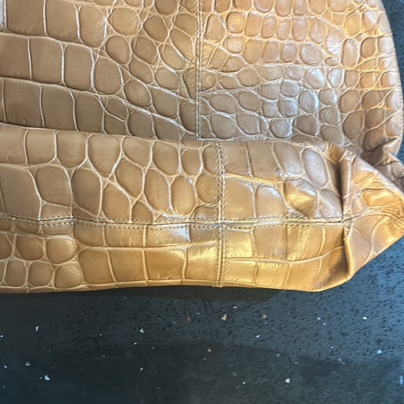 HUGE FURLA BAG - Picture 6 of 9